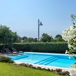 Casa Laura Al Mare Con Piscina بيت للعطل *