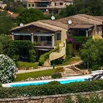 بيت للعطل Casa Laura Al Mare Con Piscina أولبيا