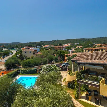 Casa Laura Al Mare Con Piscina Сasa de vacaciones *