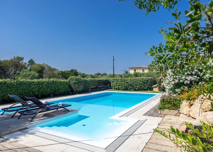 Semesterbostad Casa Laura Al Mare Con Piscina