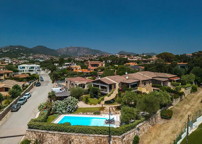 Casa Laura Al Mare Con Piscina Olbia