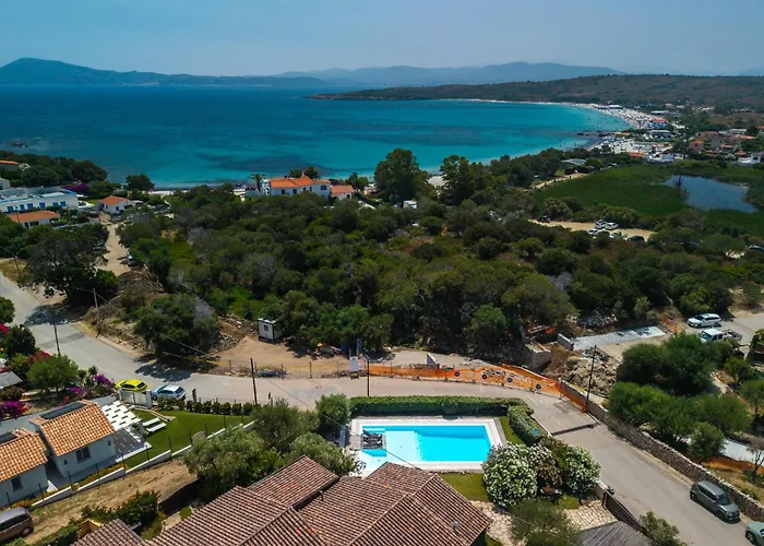 Casa Laura Al Mare Con Piscina Casa vacanze *